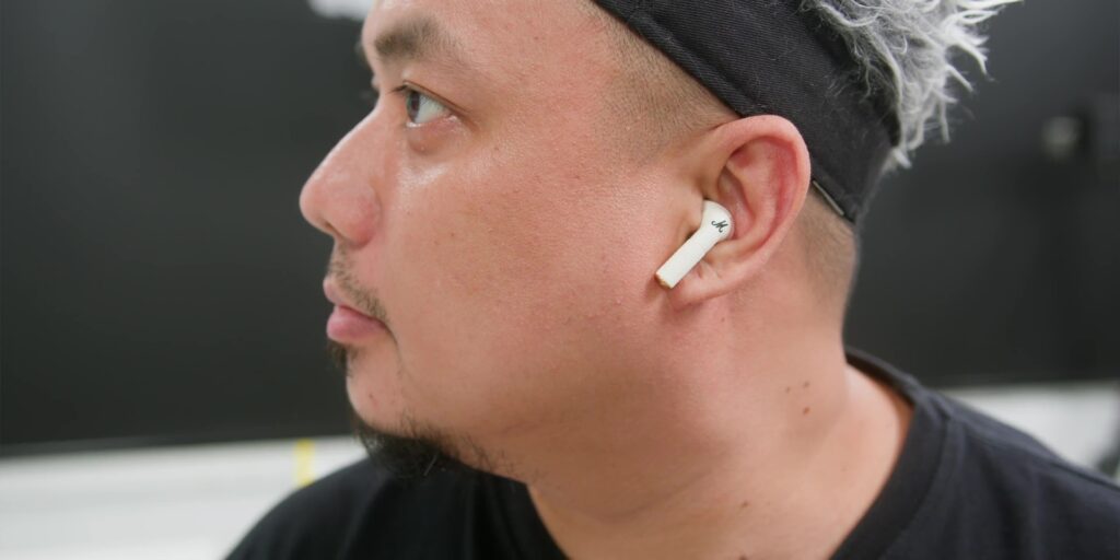 3.3 fit in the ears