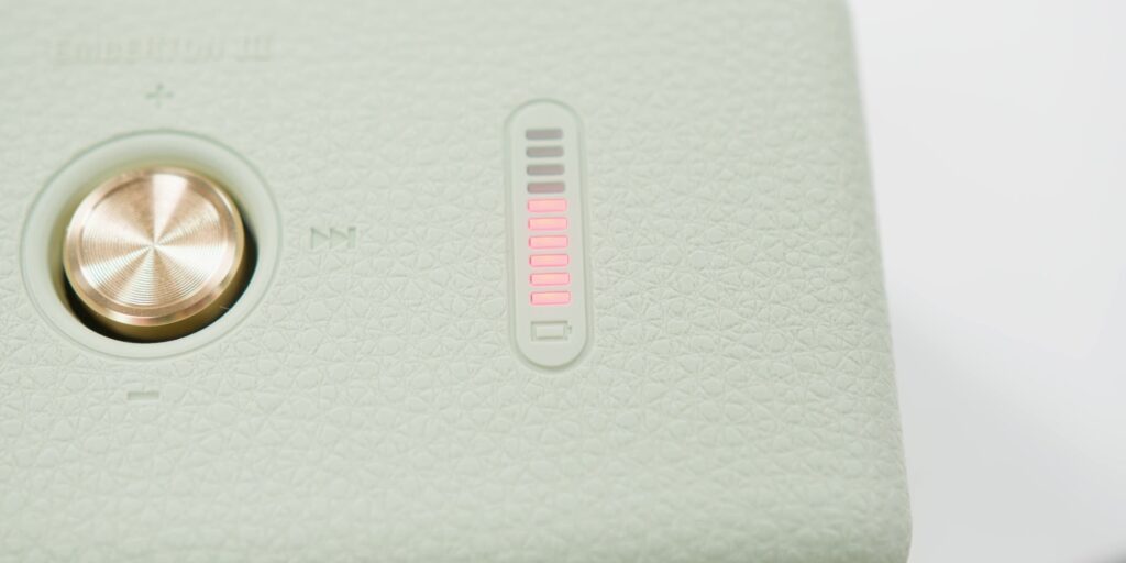 2.8 battery indicator