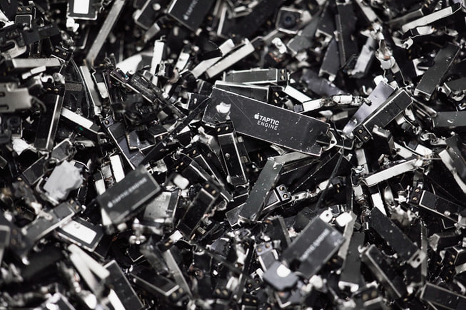 Apple Hits Dual Green Milestones: Over 60% Emissions Cut and Near-100% Recycled Key Materials 1 Apple celebrates Earth Day recycled materials rare earth elements