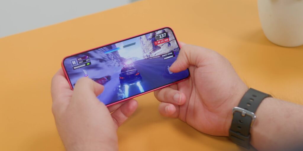 Nothing Phone (3) vs Samsung Galaxy S25: Style vs. Stability 221 8.3 s25 better gaming