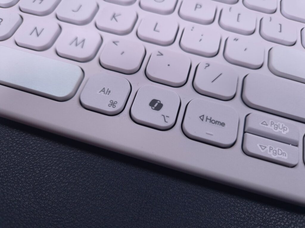 ASUS Marshmallow Keyboard KW100 White Review 7