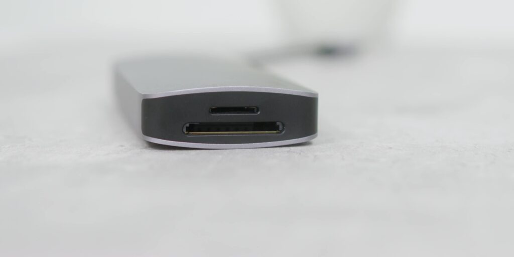 4.9 7in1 card reader