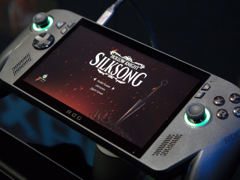 ROG Xbox Ally Gamescom 2025 a