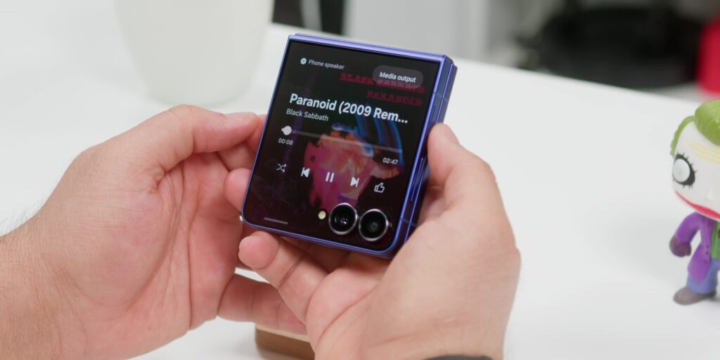 Samsung Galaxy Z Flip7 After 2 Weeks: Finally the Foldable Worth Switching To? 6 1.5 cover music