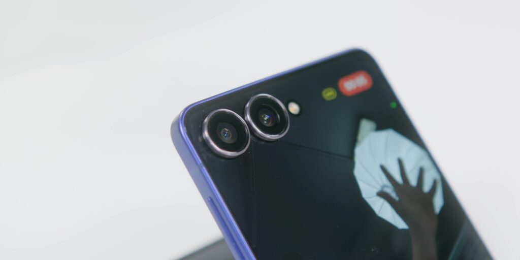 Samsung Galaxy Z Flip7 After 2 Weeks: Finally the Foldable Worth Switching To? 26 4.1 camera