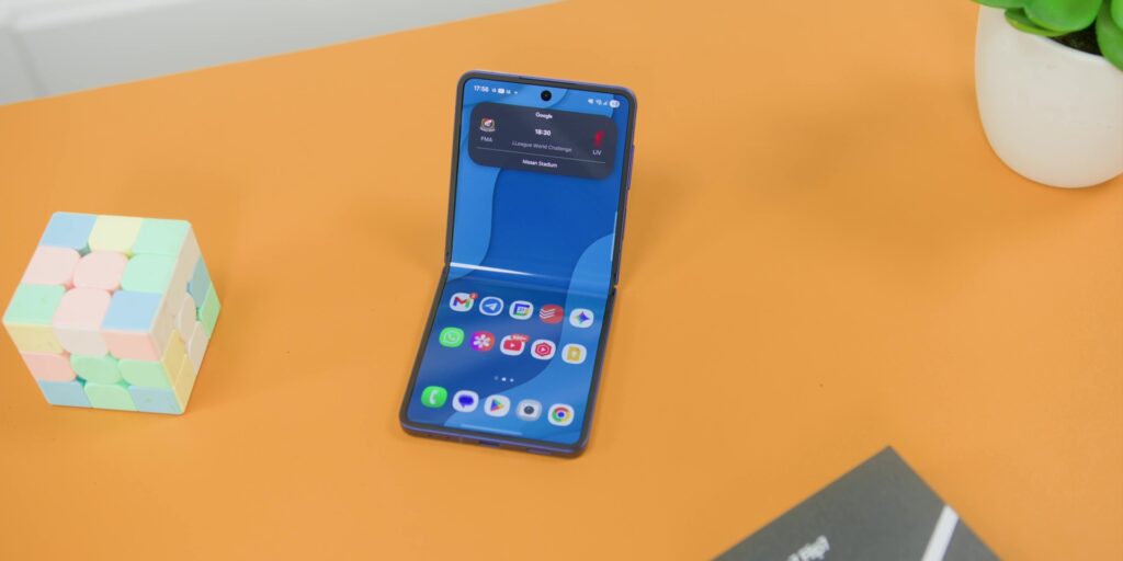 Samsung Galaxy Z Flip7 After 2 Weeks: Finally the Foldable Worth Switching To? 12 2.1 design