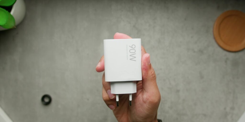 3.5 charger in box