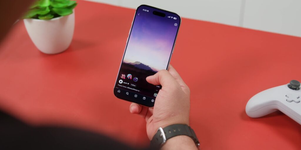 iPhone Air Review: When Less is MORE? 14 2.6 vertical viewing