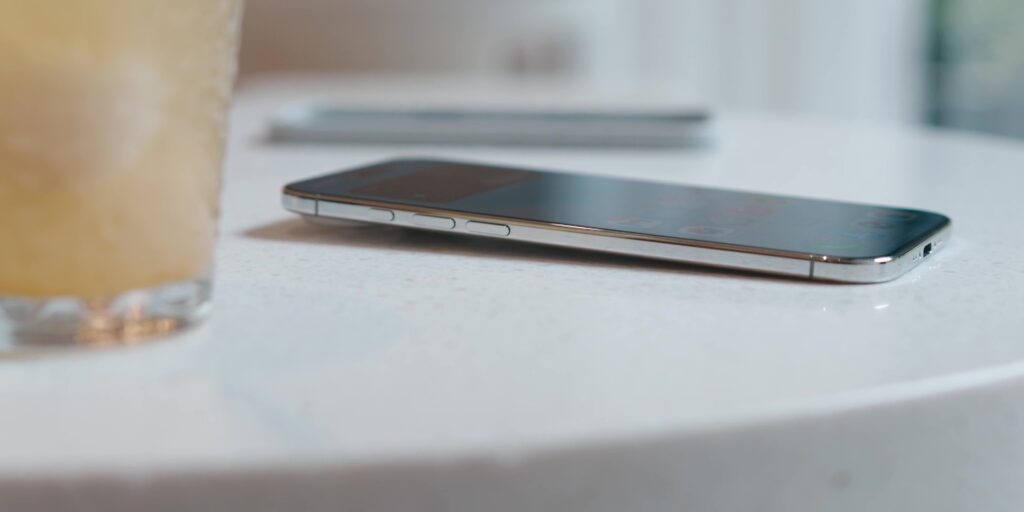 iPhone Air Review: When Less is MORE? 5 1.4 titanium sides
