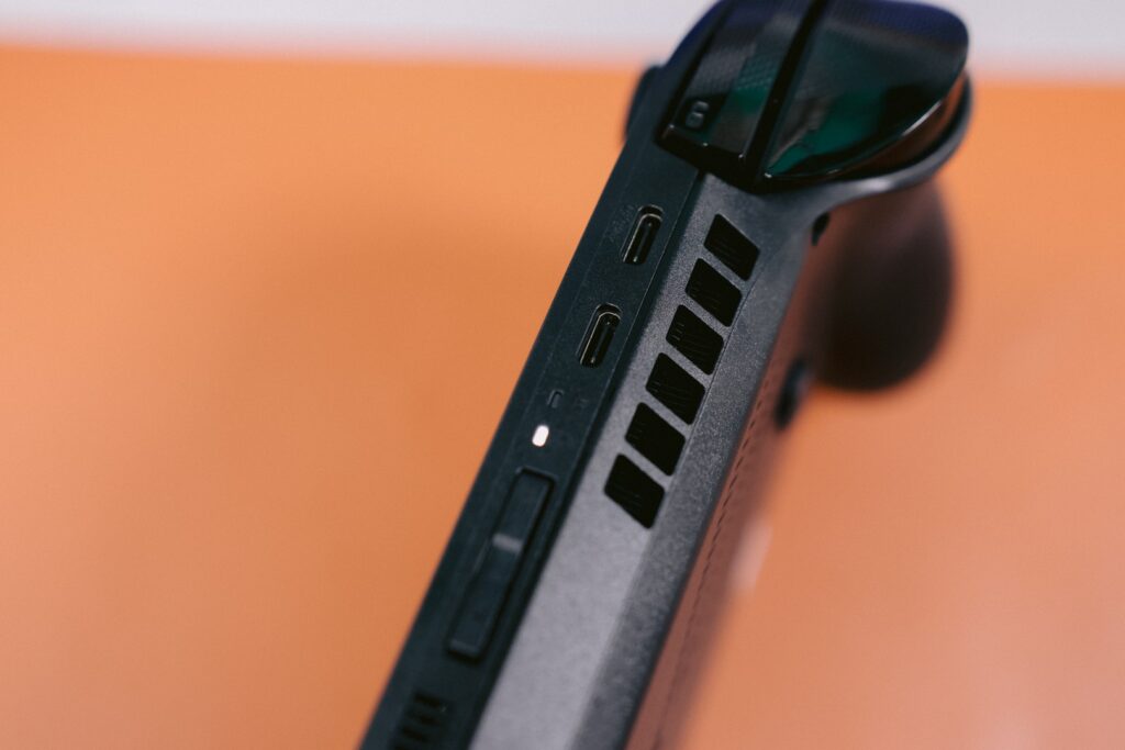 ROG Xbox Ally X Review Vents