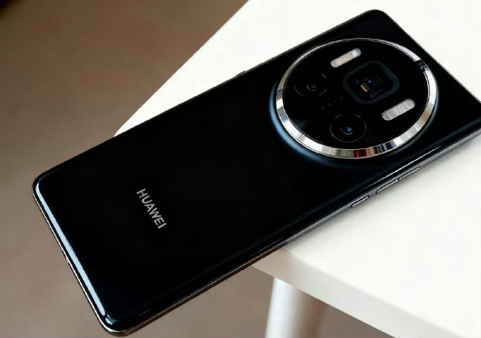 HUAWEI Mate 80 Pro Leak Reveals Striking New Design with Massive Camera Ring 2 HUAWEI Mate 80 Pro Leaked Image Black