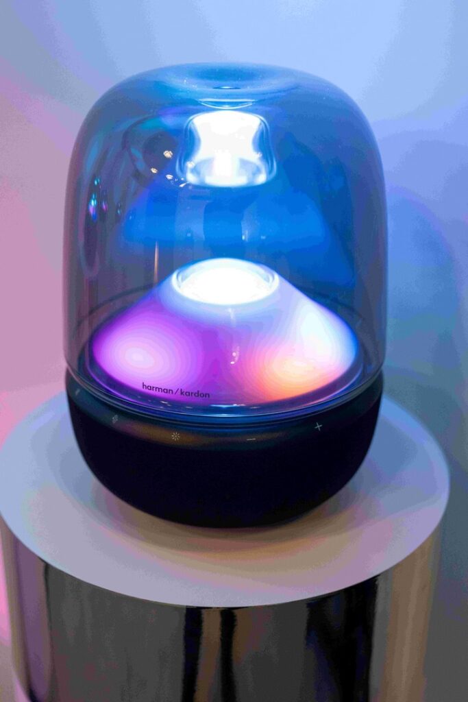 Harman Kardon Aura Studio 5