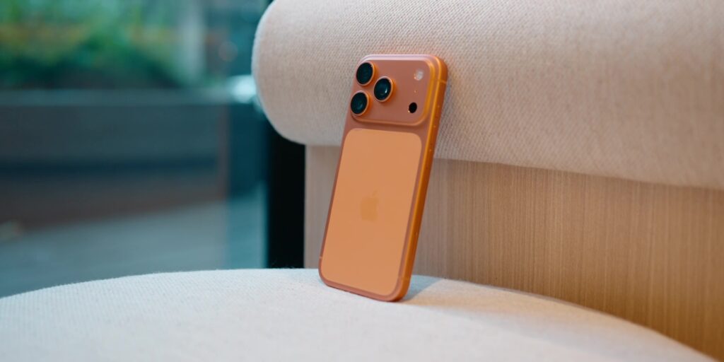 iPhone 17 Pro Drops "Night Mode Portrait" Feature, Sparking User Frustration 1 1.8 daily usage fine