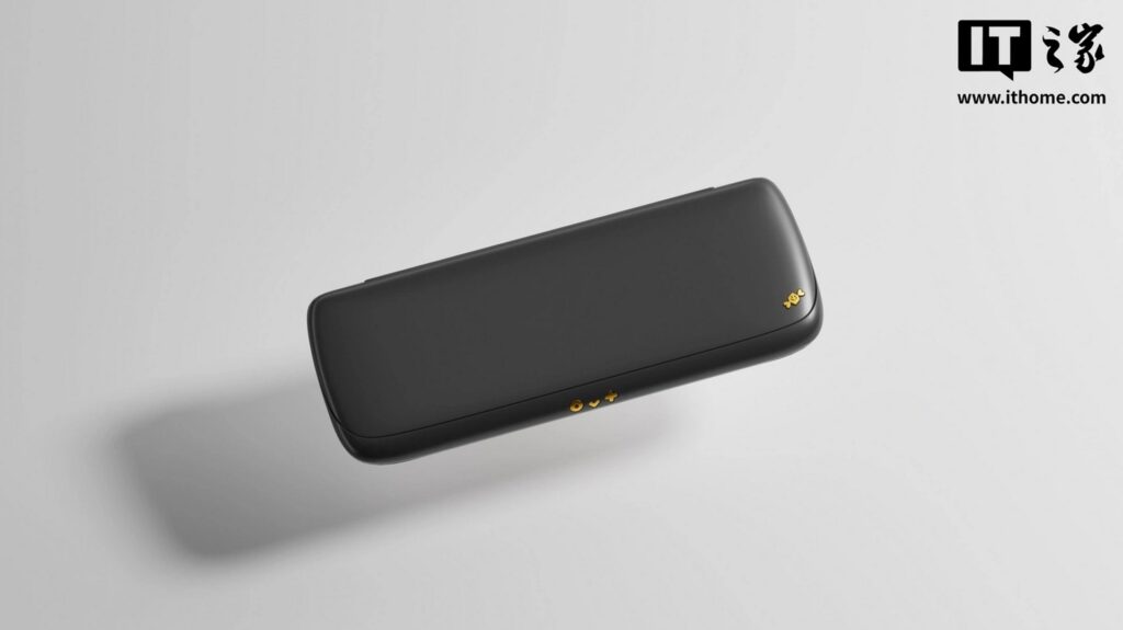 Foldables Aren't Just for Phones Anymore: New ONEXSUGAR WALLET Handheld with Foldable Screen 3 ONEXSUGAR WALLET Folded Black