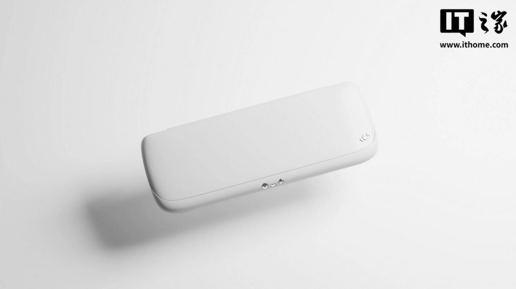 Foldables Aren't Just for Phones Anymore: New ONEXSUGAR WALLET Handheld with Foldable Screen 2 ONEXSUGAR WALLET Folded White