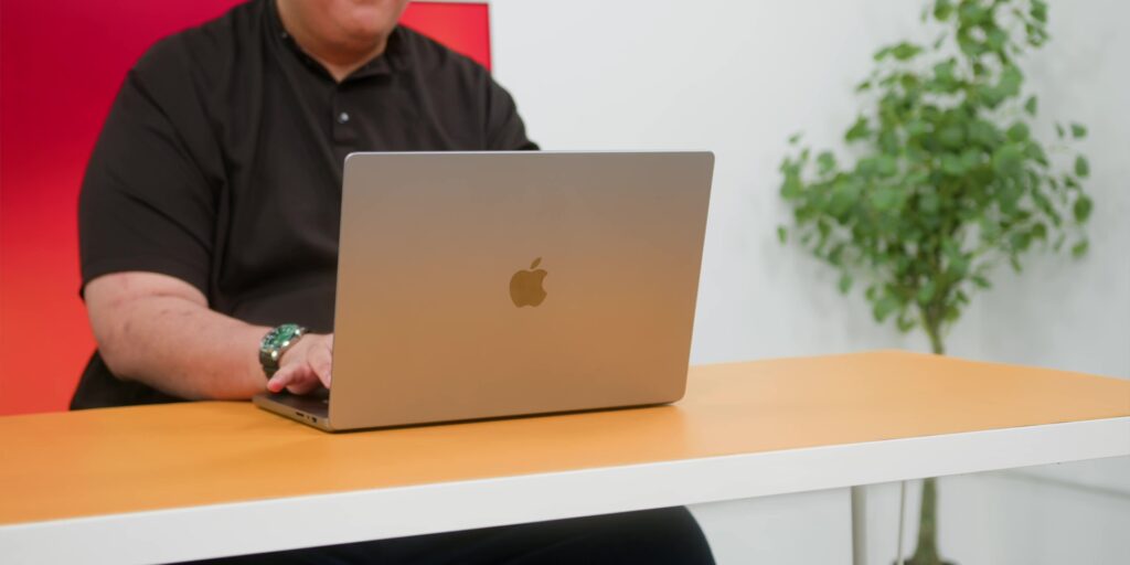 M5 MacBook Pro 14-inch