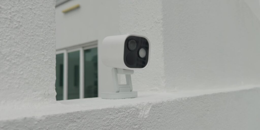 2.6 cam outdoors