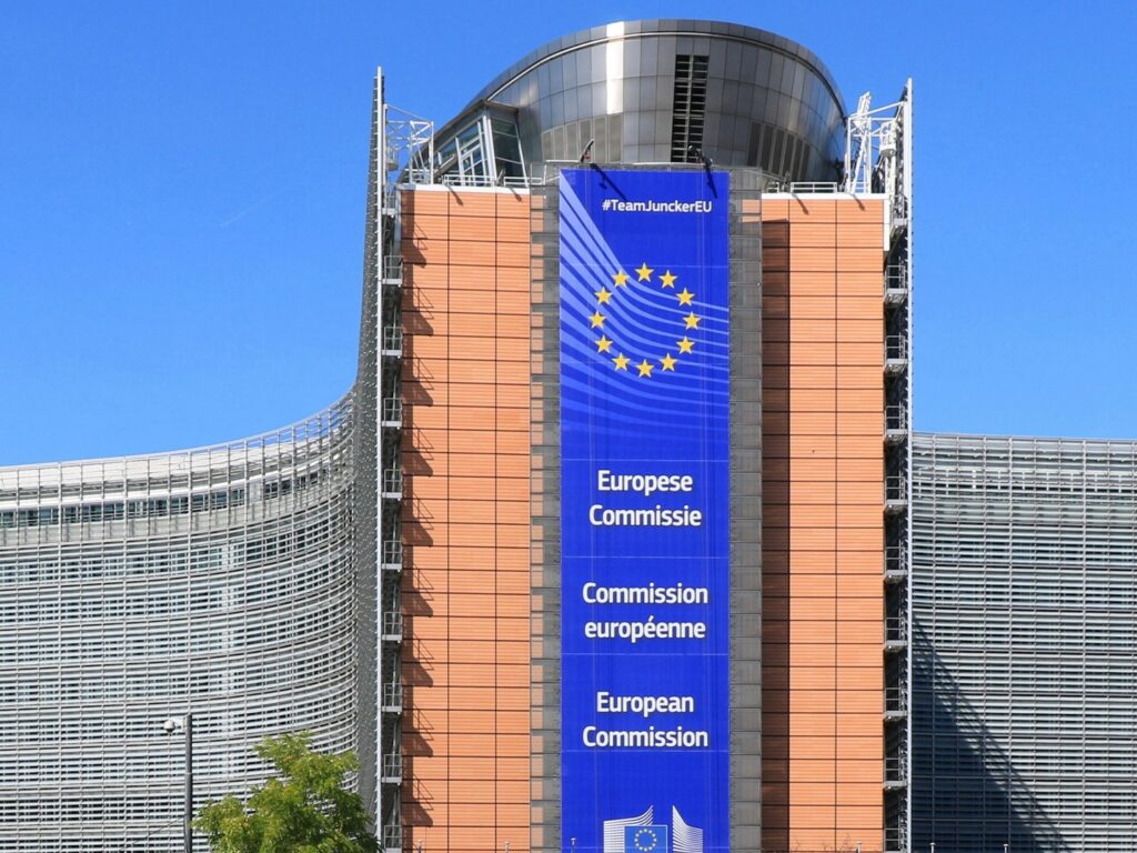Apple and Google to Join Forces to Simplify Android to iPhone Switching 2 EU Commission