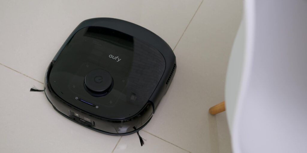 eufy Robot Vacuum Omni E25