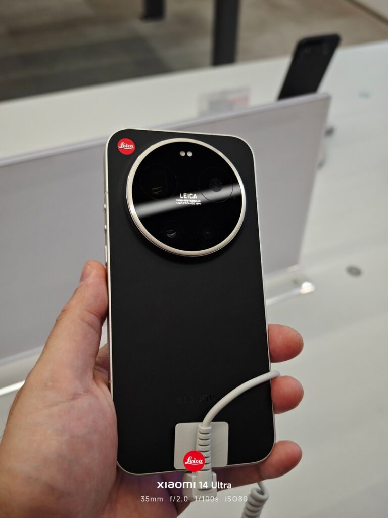 Live Images Reveal Leica Leitzphone Powered by Xiaomi Ahead of Launch 1 Leica Leitzphone
