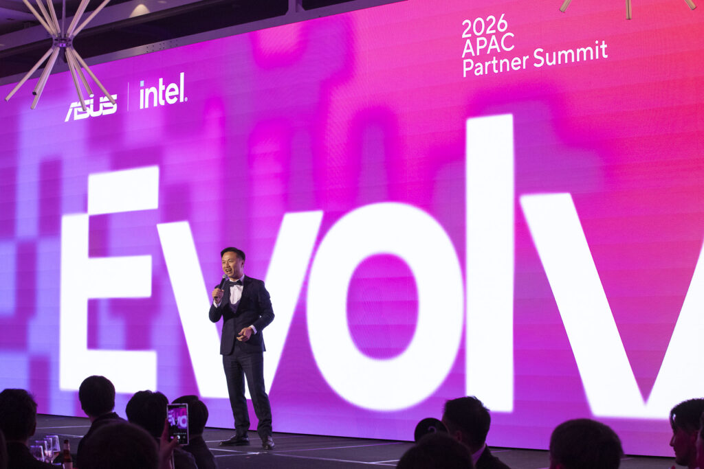 ASUS Targets 30% Market Share with "EVOLVE" Strategy at APAC Summit 1 ASUS Malaysia Celebrates 30 Market Share at 2026 Partner Summit
