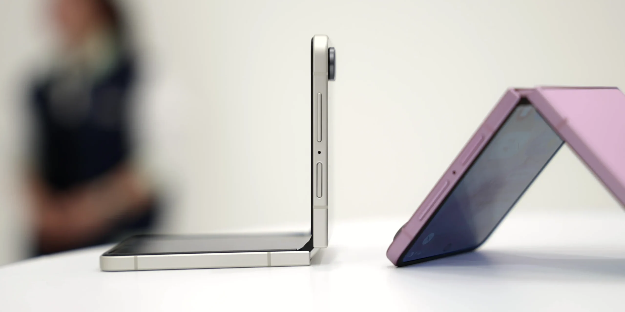 Samsung Galaxy Z Flip 8 side view